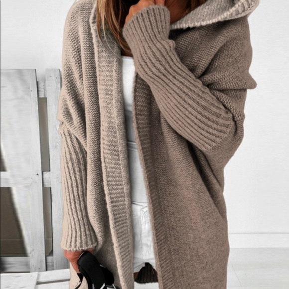 Plush•Oversized•Hooded Cardigan - Picture 5 of 6